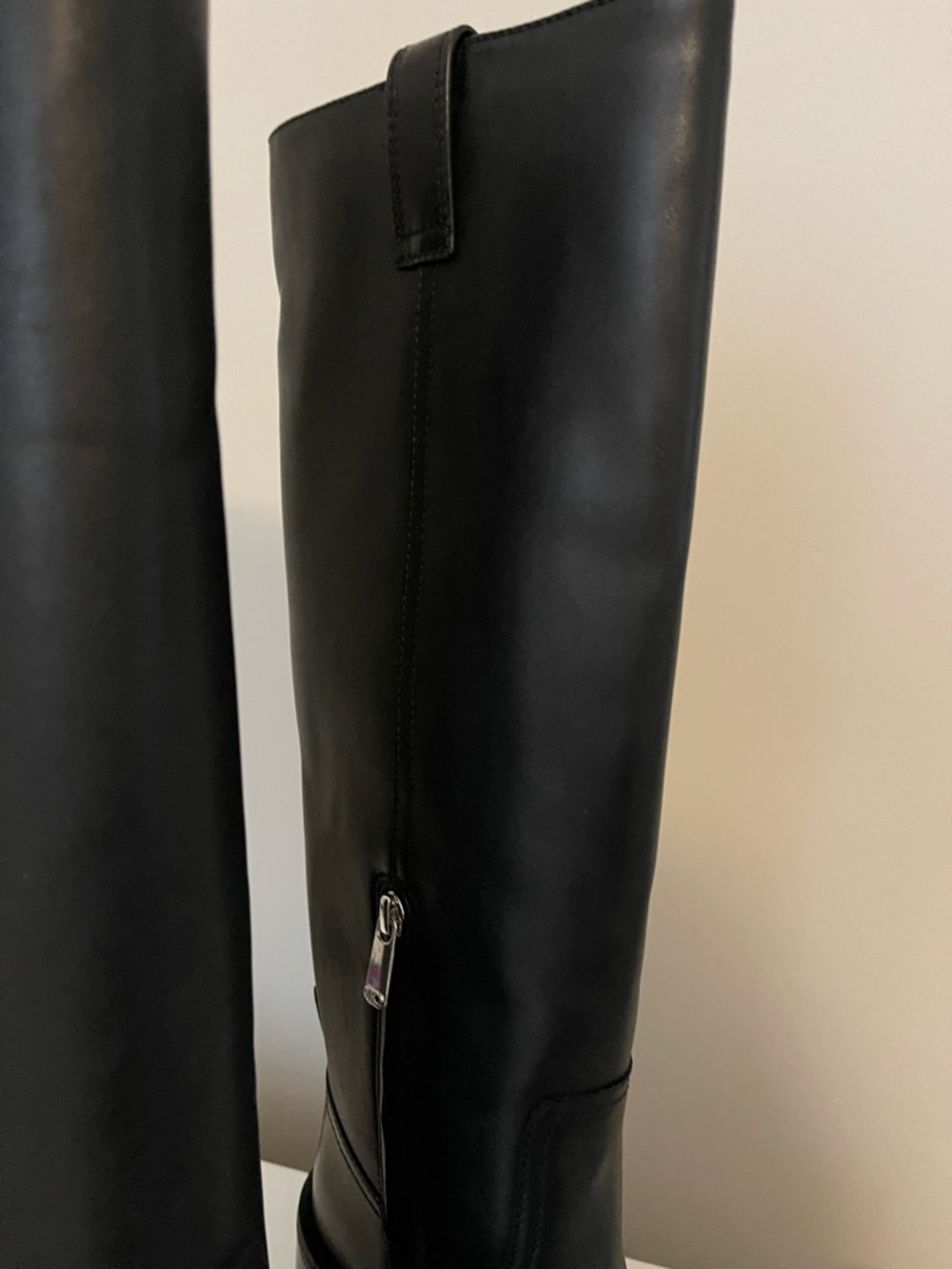 Michael Kors Leather Women's Black Knee-High Block Heel Boots 8.5 - Picture 4 of 8